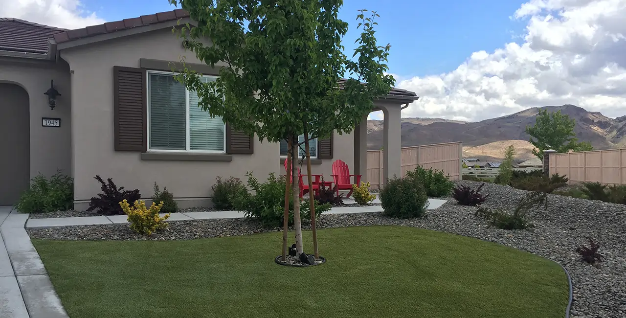 Artificial gras front yard lawn installed by SYNLawn